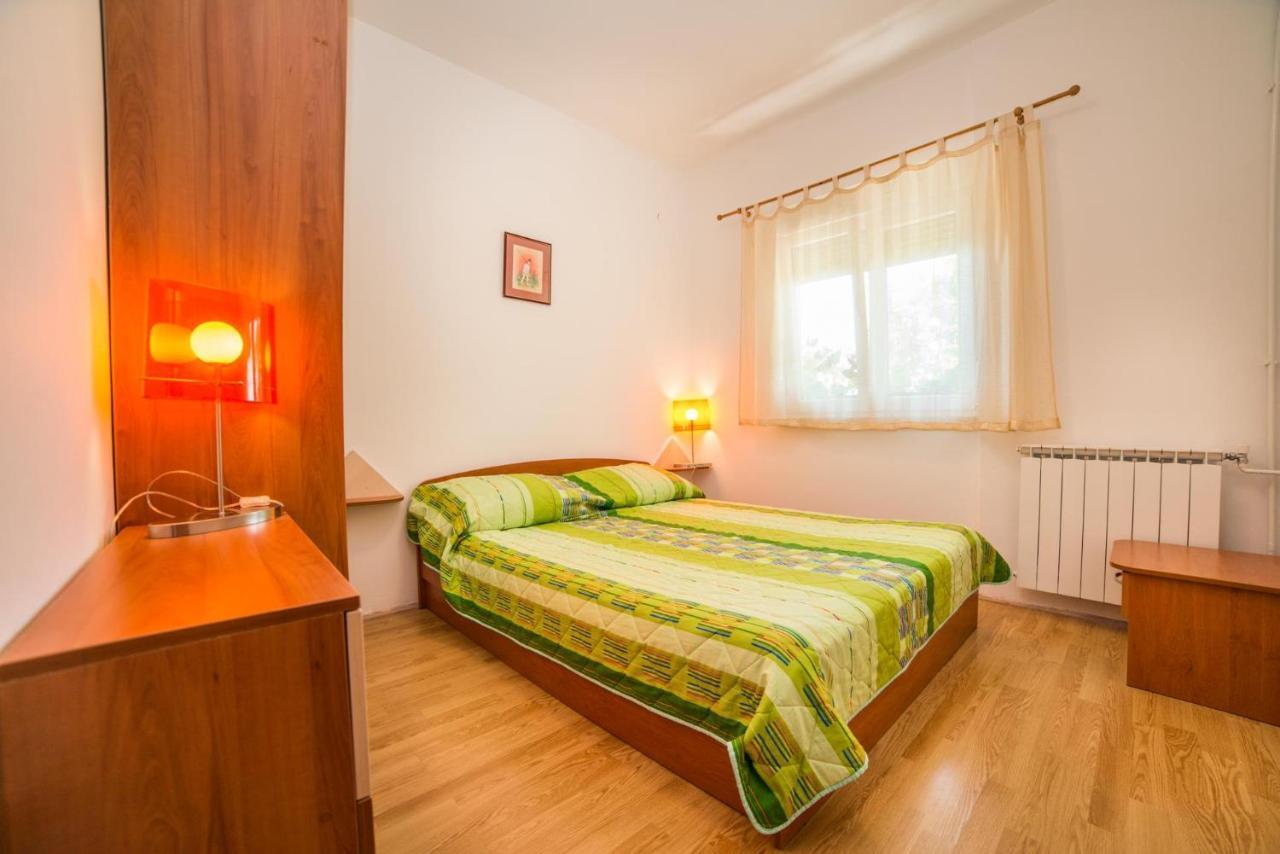 Apartments Durda Fazana Exterior photo